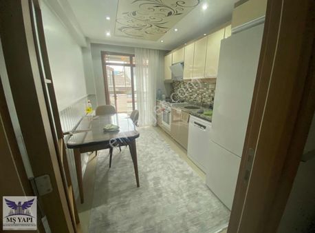 Aile Apartmanın Da İskanlı - Balkonlu Geniş 3+1 Satılık Daire