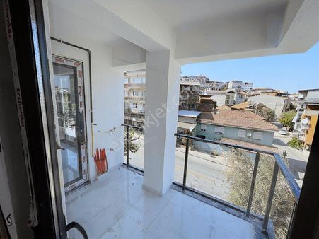 Mühür360'dan Bakırlıda 2+1 Arakat/dubleks 0 Satılık Daireler