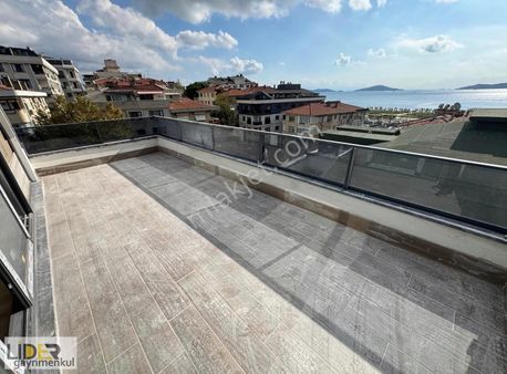 Lider'den Bostancı Sahile İlk Parsel Deniz Manzaralı 260m2 4+2