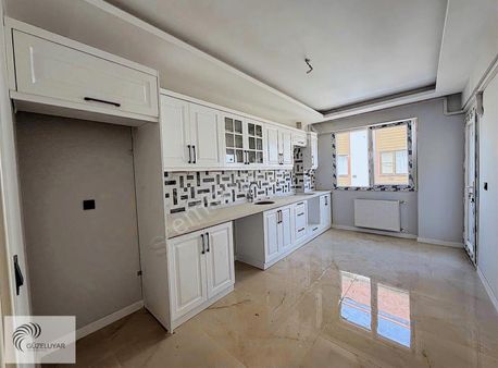 Fatih Mahallesinde Geniş Arakat 2+1