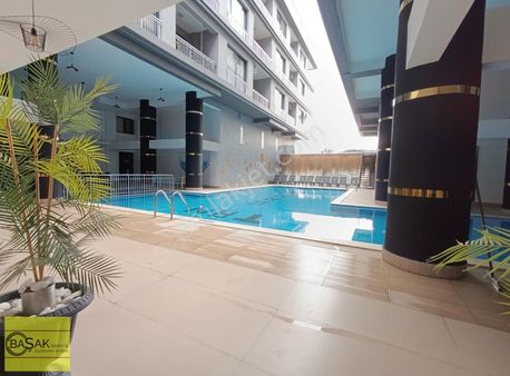 Başak'tan Kapalı Havuz Hamam Sauna Ve Spor Salonlu Komple