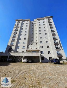 Pendik A.yesevi Mahallesinde Önü Kapanmayan Ferah Daire