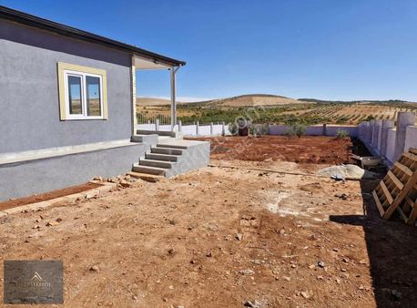 Suboğazında Satlık Bağ Evi