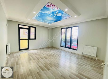 Darıca Sokullu Caddesinde 2+1 Kiralık Daire !!! Otopark Üstü