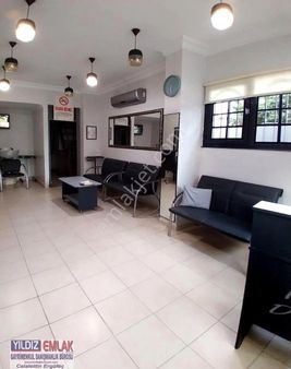 Yeni Meydanda Emniyet Ve 1 Nolu Sağlık Ocağı Karşısında 35 M2 İş Mekanımız Satılıktır..