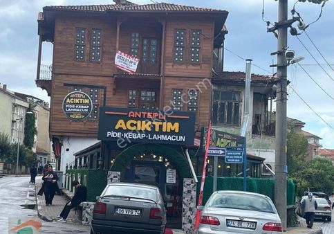 Asmaköprü Başı Müstakil 3 Cephesi Açık Tarihi Eser 3 Katlı Bina