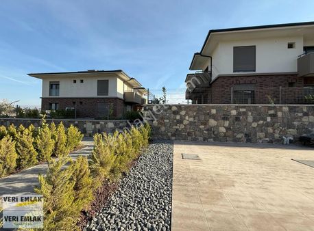 Veri'den Gülbahçe'de İyte Yakını 1+1 Satılık Daire !