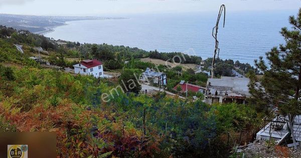 Bir Emlak'tan İdemli De Deniz Manzaralı 389 Metrekare Tarla
