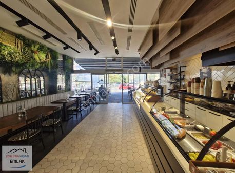 Emlaklarda Vatan Ve Diş Hastanesine Yakın Devren Kiralık Dükkan