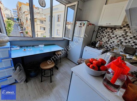 Armax'tan Şemsipaşa Mah Satılık 2+1 Ara Kat Çift Balkonlu Daire