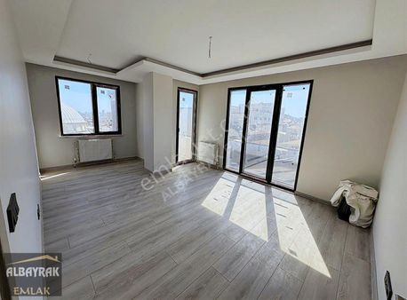 Açk-kpl Otoprk Sıfır 7.kat Geniş 3+1 Ebeveyn Banyo-balkon