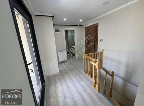 Albayrak Emlaktan Çarşıda Kullanışlı Yüksek Tavanlı Daire