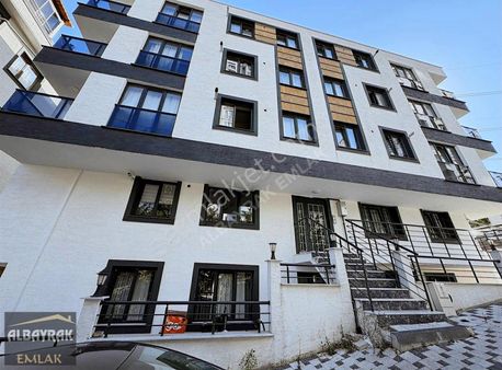 Albayrak Emlaktan Bahçe Kat 2+1 Ön Cephe Daire