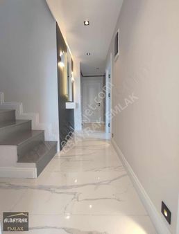 Albayrak Emlaktan Yerden Isıtma Lüx+lüx Çarşıda Açık Otoparklı