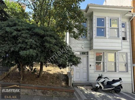 Albayrak Emlaktan Kullanışlı Merkezi Konumda Bina