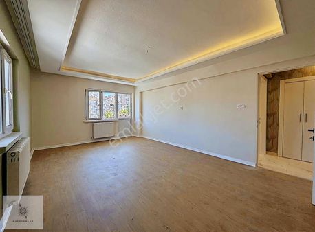 Kuzey Emlak'tan Selçuklu'da 3+1 Full Yapı Ön Cephe Site İçi