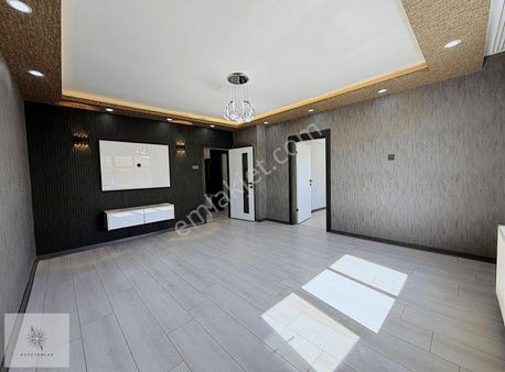 Kuzey Emlak'tan Akşemsettin'de 3+1 Arakat Ultra Lüks Cadde Üstü