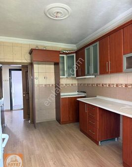 Hayat Emlaktan Karaman Merkez Mansurdede Mh. Geniş 2+1 Oda Arakat Satılık Daire