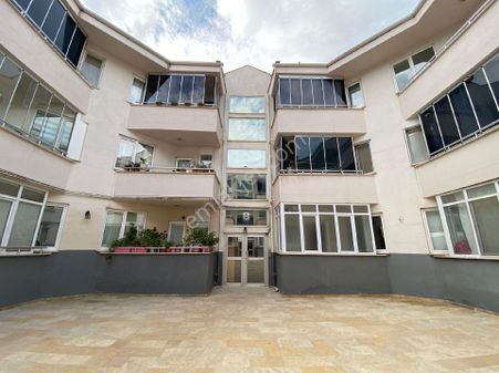 Roma'dan Yenimahalle De Site İçersinde Satılık Daire