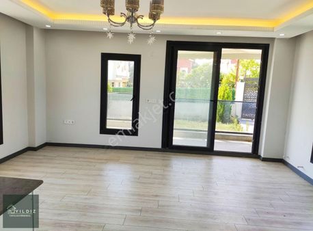 Müstakil | Denize 300 Metre | Müstakil Bahçeli İskanlı Villa