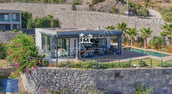 Gündoğan'da Tek Katlı Ve Deniz Manzaralı Satılık Villa