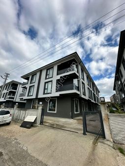 Aziziye Mh. Hastane Ve Emniyete Yakın Kiralık 1+1 Balkonlu Daire