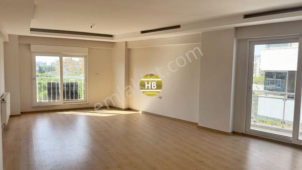 Hb'den 3+1 Kiralık Daire,sağlık Caddesi Üzeri 150m² Doğalgazlı Ebeveyn Banyolu