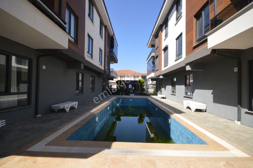 Sakarya Karasu’da Satılık 2+1 Daire Havuzlu Sitede Lüks Yaşam