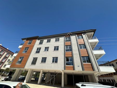 K.bölcek Mah.hacı Cevriye Okulu Civ.kat:1 Dükkan Üzeri 3+1kiler+ebeveyn