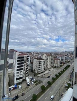 Yenimahalle'de Deniz Manzaralı 2+1 Kiralık Daire