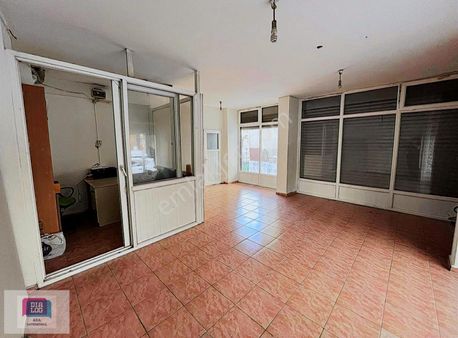 Mahmutbeye Yakın 110 M2 Kiralık Depolu Dükkan