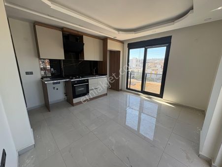 Varsak Karşıyaka Mah Sıfır Katta 1+1