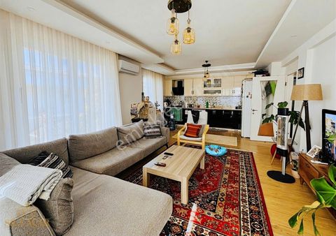 Sıla Acar'dan Akarca Mahallesinde Satılık Geniş 4+1 Daire