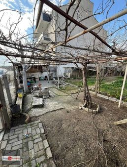 Satılık Tesisler Bölgesinde 215 M2 Arsa Lokasyon Çok İyi