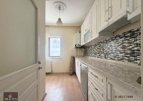 Rotadan Ayvalı Göbek Yakını Y. Giriş 2 Balkonlu Full Yapılı 3+1