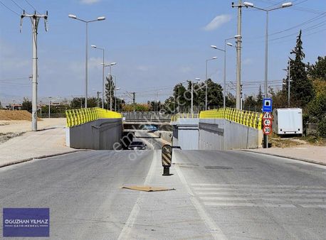 Oğuzhan Yılmaz'dan Kaş Cad.çift Cephe Ticarili 915m2 Fırsat Arsa