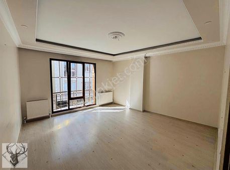 Anadolu Mahallesinde 2+1 90m² Lüks Arakat Daire Asansörlü