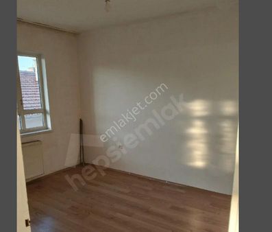 Canmakler Den Asansörsüz En Üst Kat Kiralık 3+1