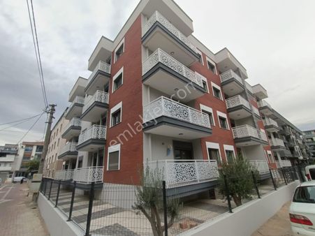 Köşe Konumlu Geniş 2+1 Doğalgazlı Lüks Sıfır Daire