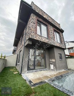 Kapanmaz Deniz Manzaralı 3+1müstakil Havuzlu Ve Bahçeli Tirpleks