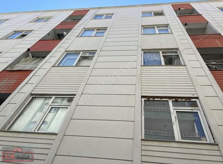 *ilke Emlaktan*osm Hastanesi Yanında Arakat Eşyasız 1+1 Daireler