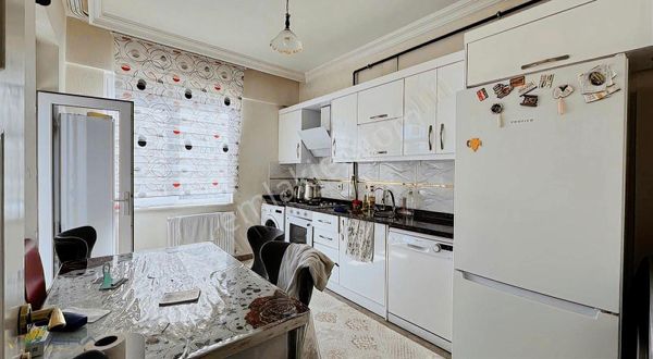 Güneykent'te Satılık 2+1 Bakımlı Masrafsız Daire