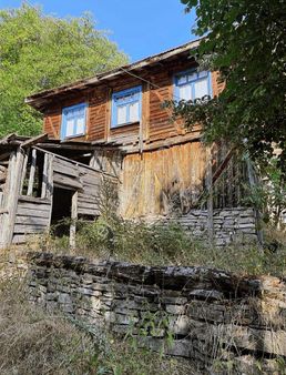 Göynük Kozcağız Köyünde Müstakil Ahşap Ev