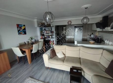 Kuşadası Kadınlar Denizi Taşlık Sitesinde 2+1 Daire