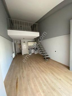 Bornova Mevlana Mahallesinde 1+1 Satılık Loft Daire