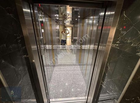 Yayla Mah Cuma Pazarı Karşısı Yeni Bina Da 3+1 Full Yapılı