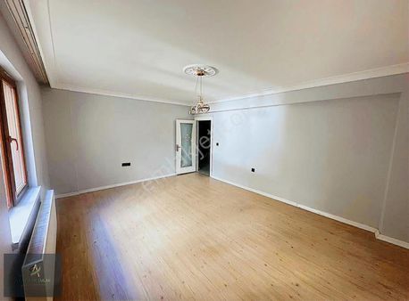 Kuşcağız Da Ara Kat Dublex İ Ebeveyn Banyolu 4+1 Full Yapılı