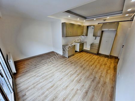 Yatırım'dan İdealtepe'de Koru'ya Komşu 2.kat Sıfır Balkonlu 2+1