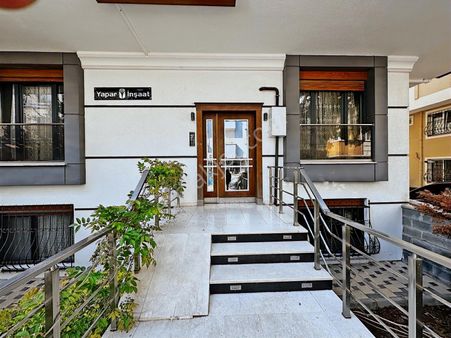 Yatırım'dan Kadir Has Caddesinde Genç Binada Ön Cephe 1+1
