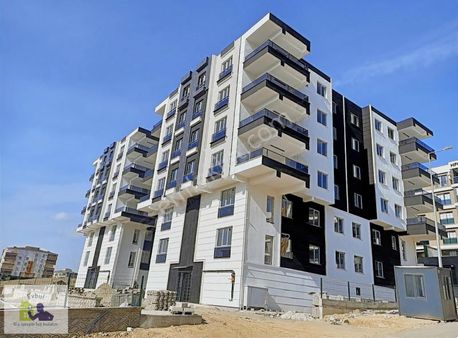 Evbul'dan Petrol City Yanında Satılık 3+1 Ara Kat Daire